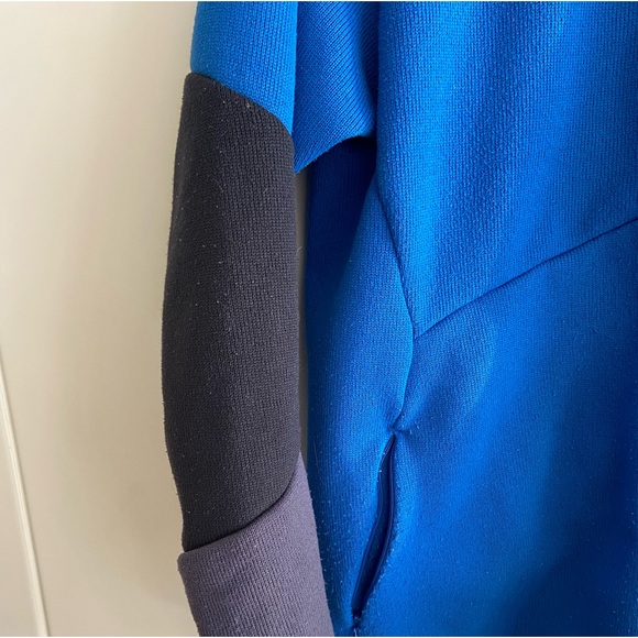 Helly Hansen Jacket - Picture 2 of 3